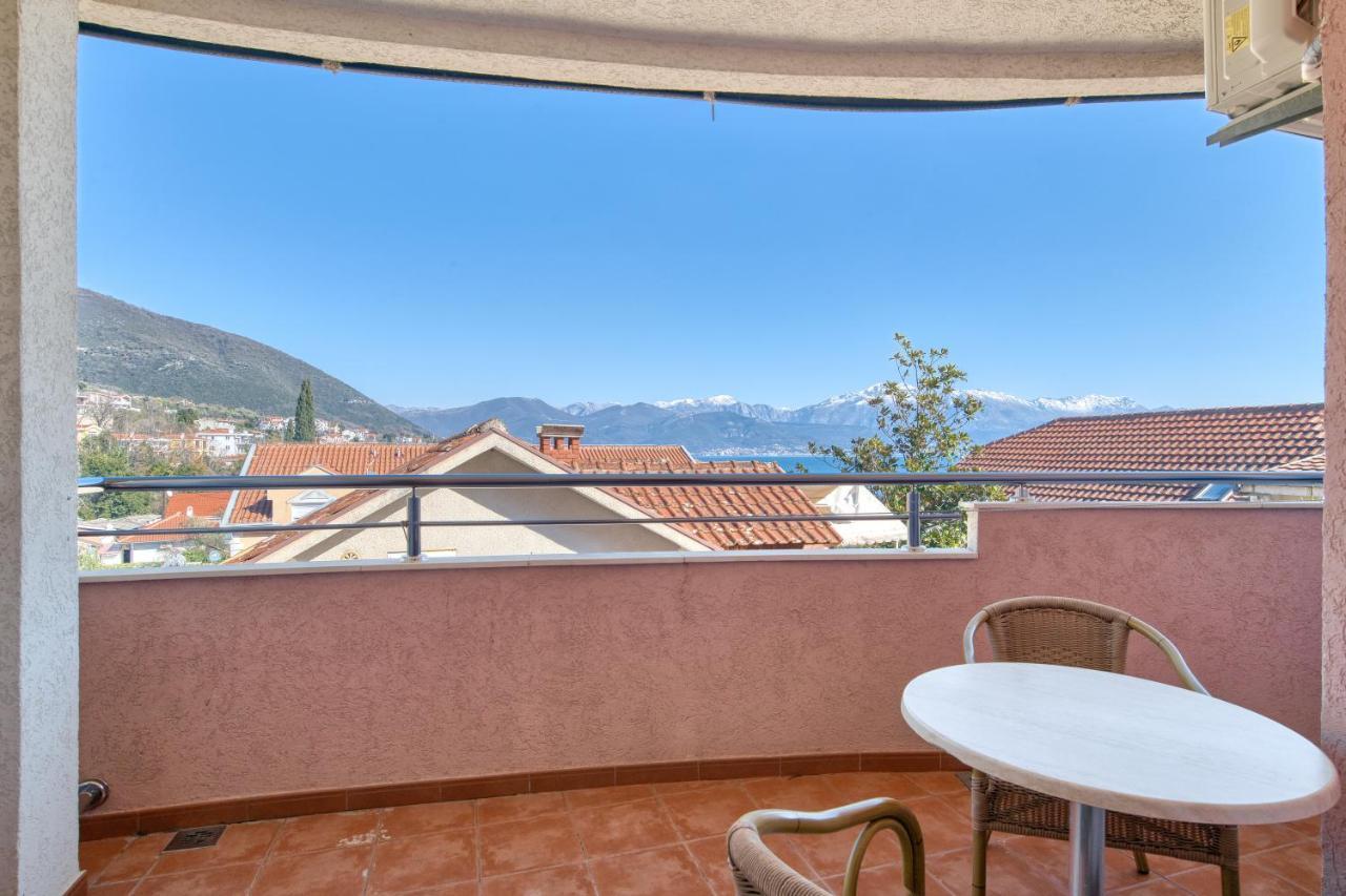 Garni Hotel Milica Herceg Novi Exteriör bild