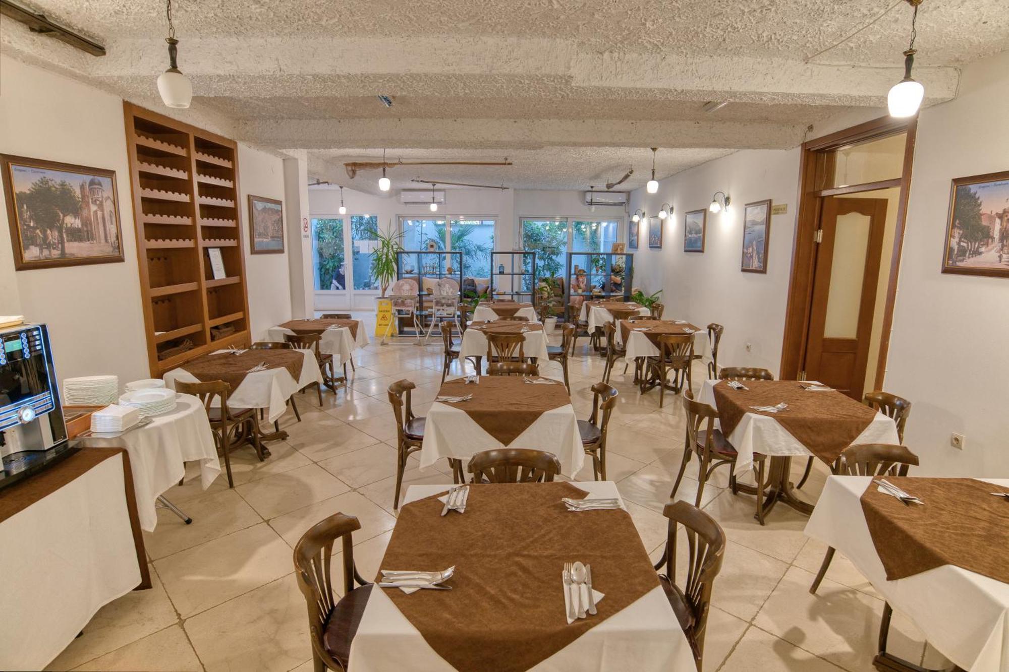 Garni Hotel Milica Herceg Novi Exteriör bild