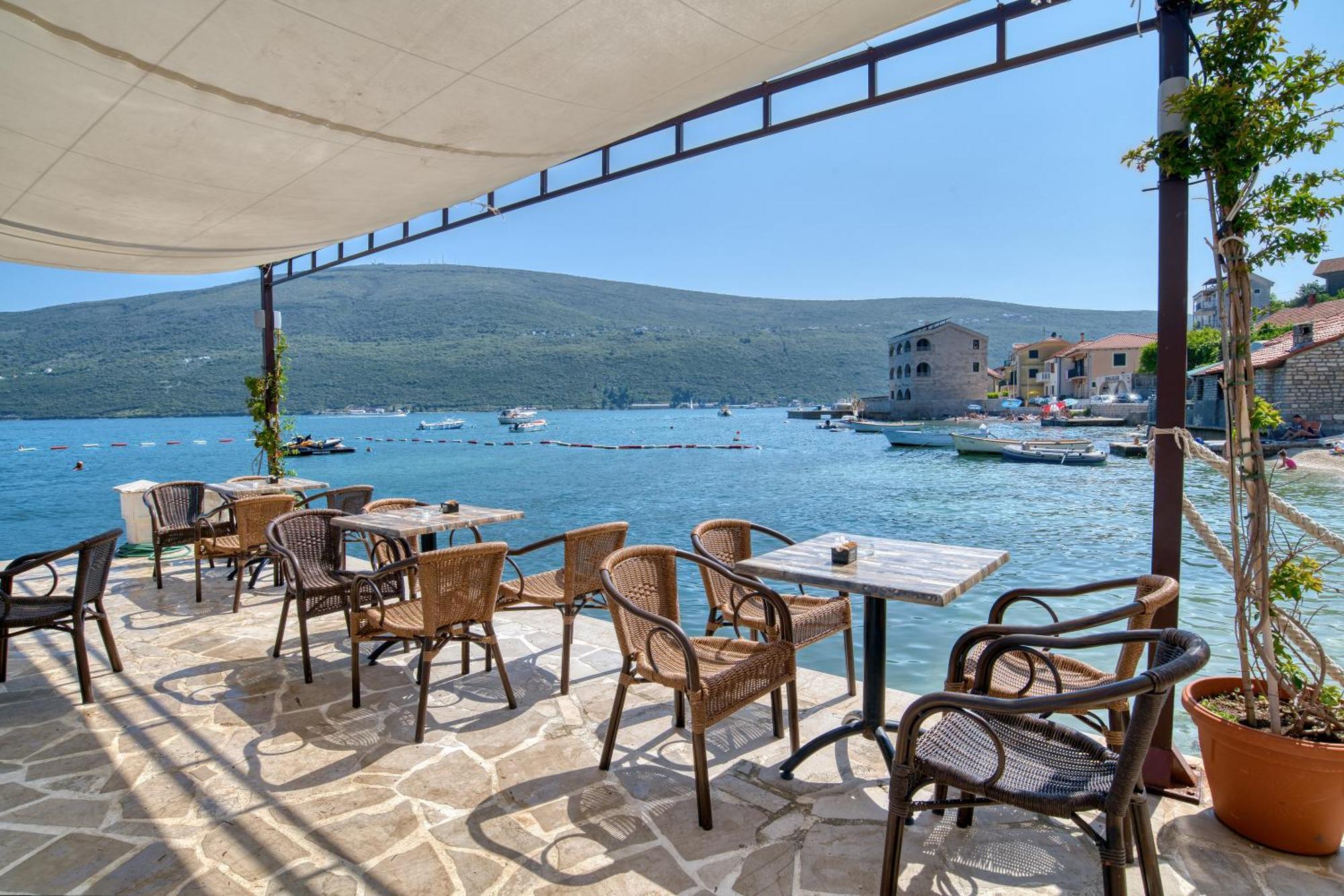 Garni Hotel Milica Herceg Novi Exteriör bild