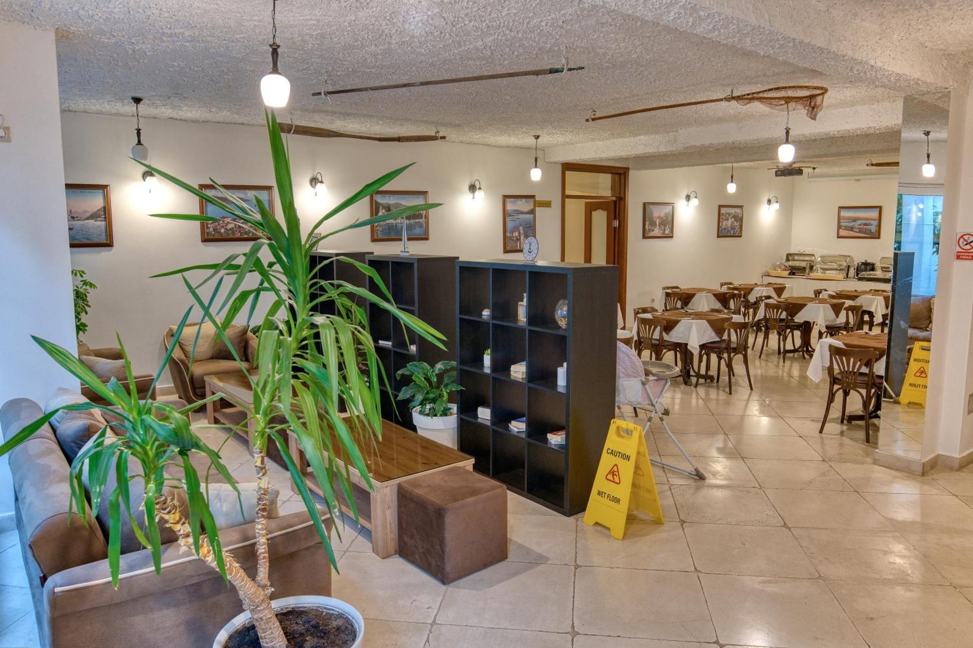 Garni Hotel Milica Herceg Novi Exteriör bild