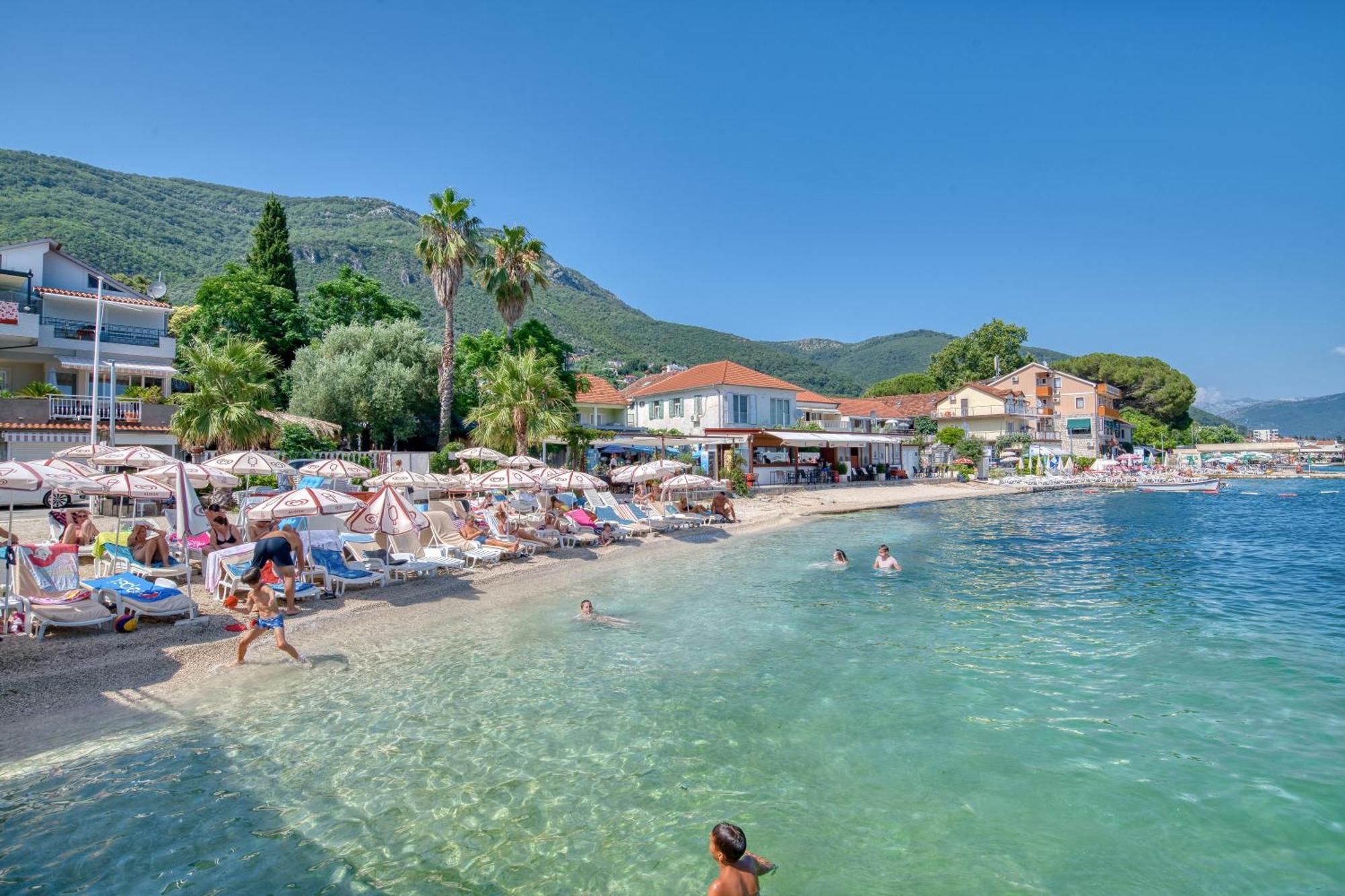 Garni Hotel Milica Herceg Novi Exteriör bild